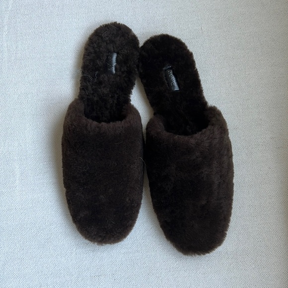 Aeyde Shoes - Aeyde shearling slides